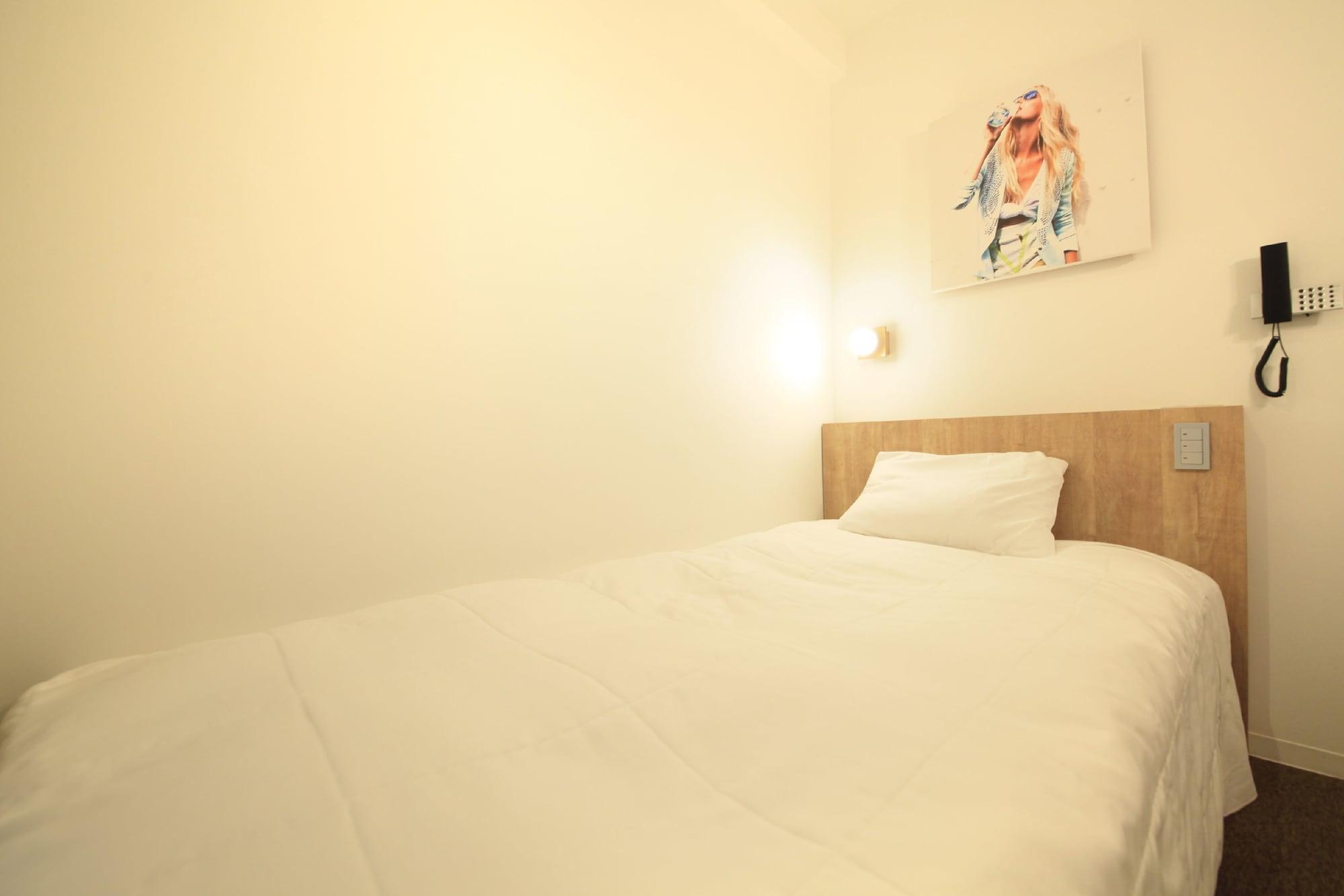 Hotel Plumm Йокогама Экстерьер фото